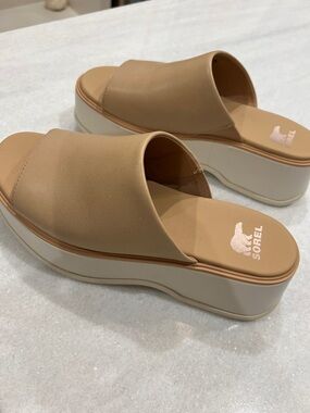 Sorel Tan Platform Slide Sandal